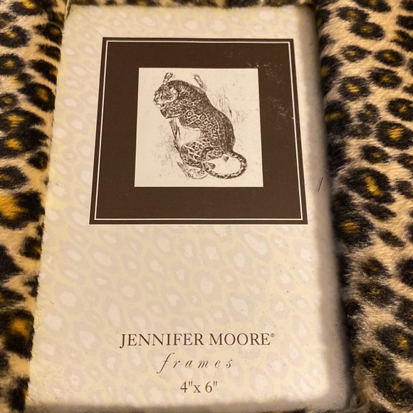 Jewel Box with plush Cheetah exterior - Picture 2 of 5